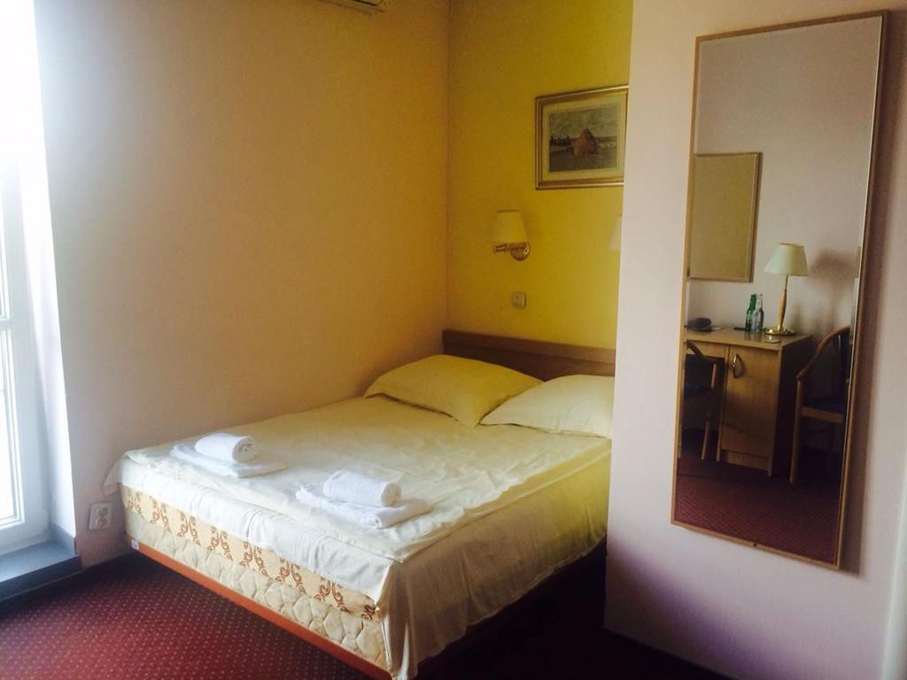 Rezydencja Parkowa Hotel Warsaw Bilik gambar